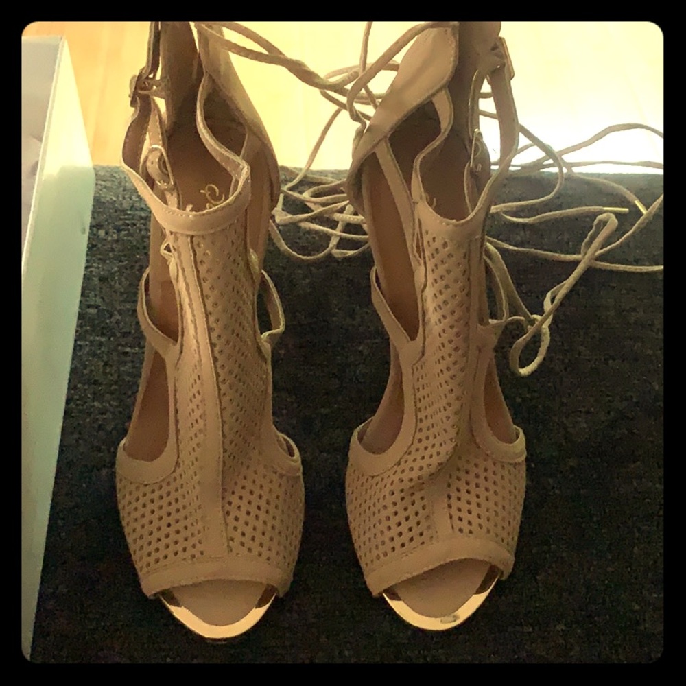 Tie up high heels